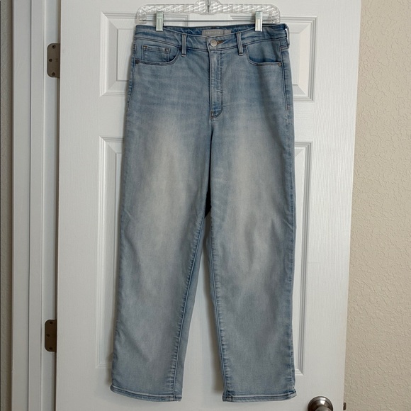 Athleta Women’s Straight Leg High Waist Light Wash Blue Jeans Size 10 - Picture 3 of 8